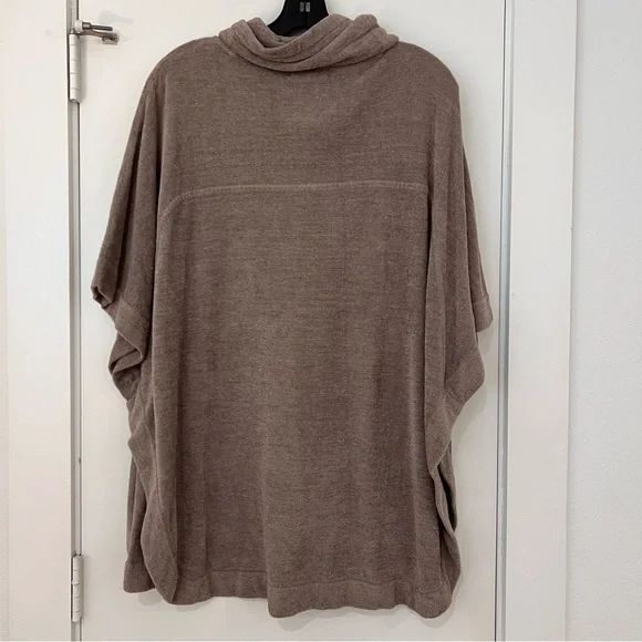 Barefoot Dreams Weekend Poncho Cowl Neck - Picture 7 of 9